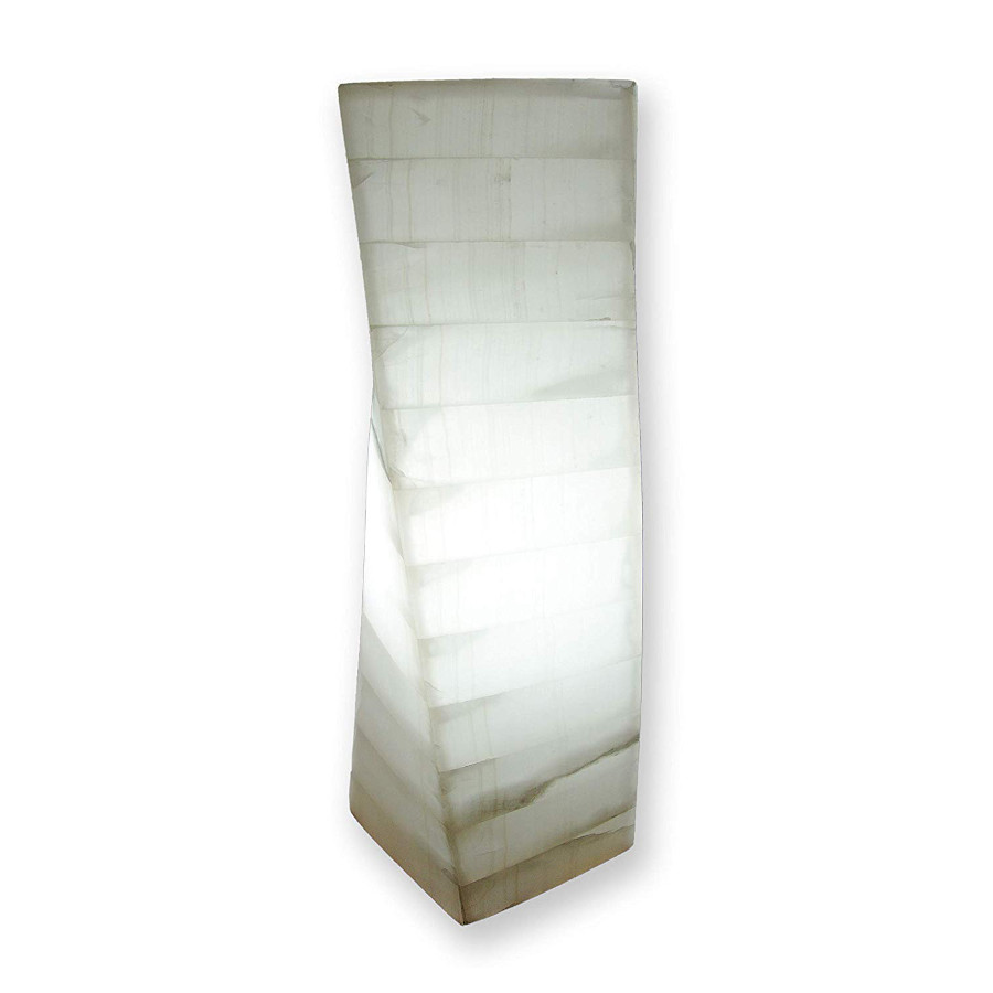 Twisted onyx floor lamp made from Blanco San Luis stone collection. Height: 100 cm. Base: 15 cm by 15 cm. Color: white